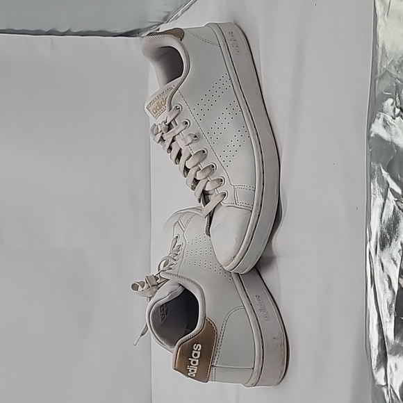 adidas Shoes - Adidas Womens Cloudfoam Advantage AW4323 White Casual Shoes Sneakers Size 8